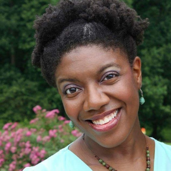 Meet your Posher, Tiffani - Picture 7 of 8